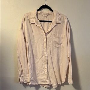 Splendid Casual Cream Button-Up Linen Shirt. EUC-worn once.